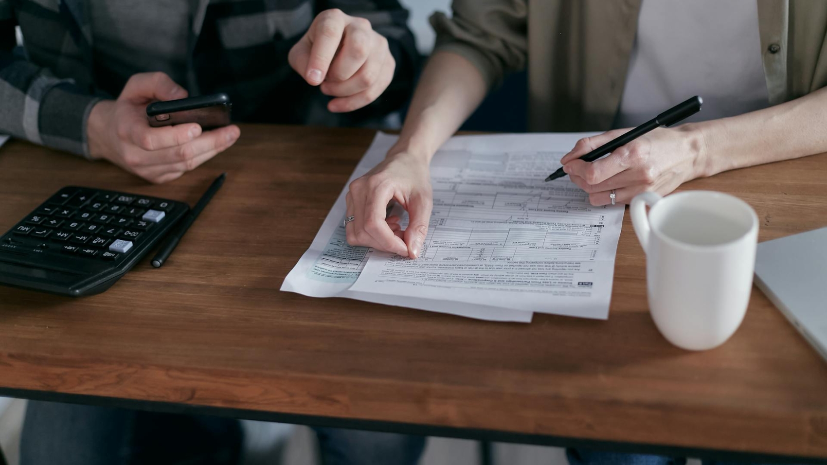 pexels-mikhail-nilov-6963909